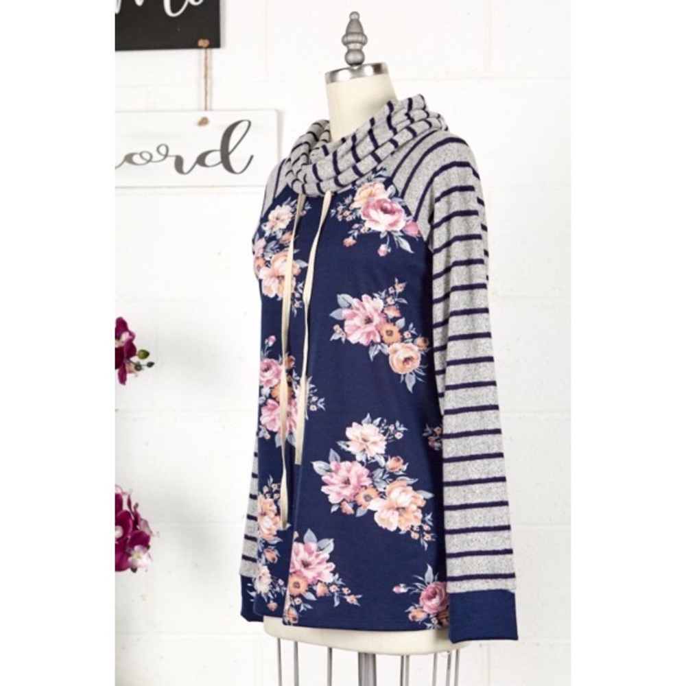 *LAST ONE* large Floral Hoodie